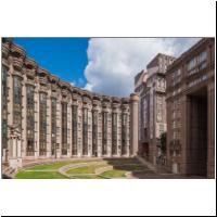 Ricardo Bofill - Abraxas 05364214.jpg